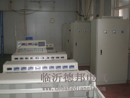 PLC、觸摸屏控制系統(tǒng)212